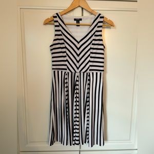 Alfani Black and White Stripe Fit and Flare Sleeveless Dress size 6 Petite